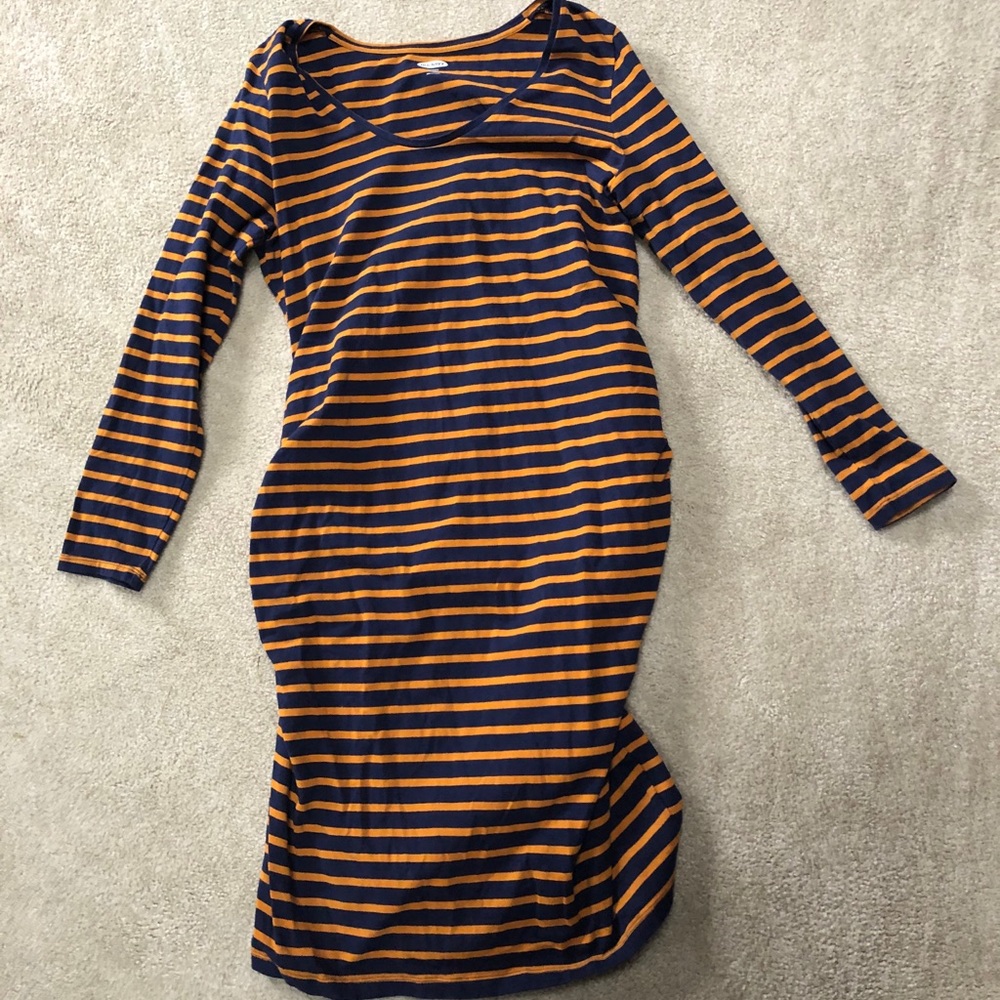 Old Navy maternity dress